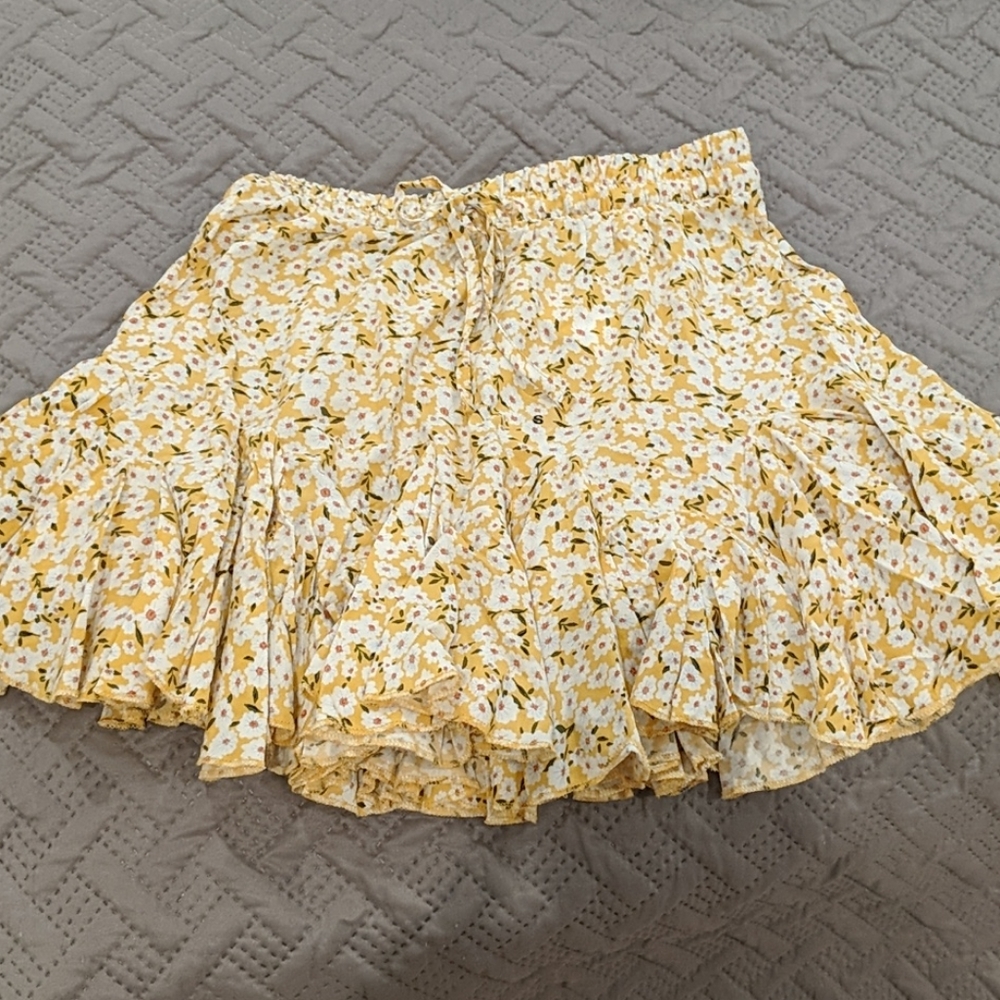 New Yellow Floral Aeropostale Skirt